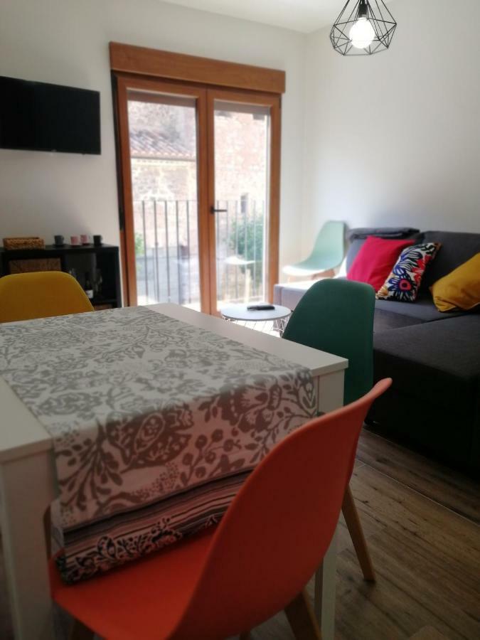 Apartamentos La Reunion Камарена-де-ла-Сьерра Экстерьер фото